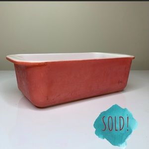 {SOLD} Pink Pyrex bread pan